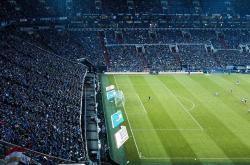 开云体育入口-跨界惊雷，当伯纳乌邂逅库里，一场体育奇迹的双星碰撞