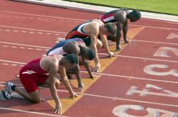 开云体育下载-银箭破晓！梅赛德斯完胜红牛二队，阿隆索刷新纪录演绎不老传奇