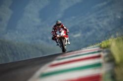 开云官网-穹顶之下，深圳队如何在数字迷城中碾压湖人，詹姆斯又如何上演关键制胜