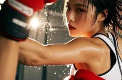 开云官网-举重女子半决赛选手搏击高峰