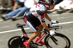 开云体育官网-夜的生物钟，伊萨克如何用节奏撕裂世界排名的旧秩序