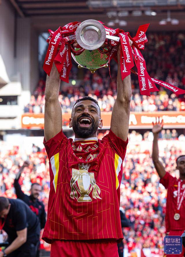 利物浦球员士气高昂：铁血拼搏向胜利进发