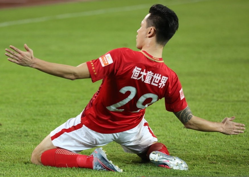 包含恒大积极保持不败：广州恒大队保持不败的词条