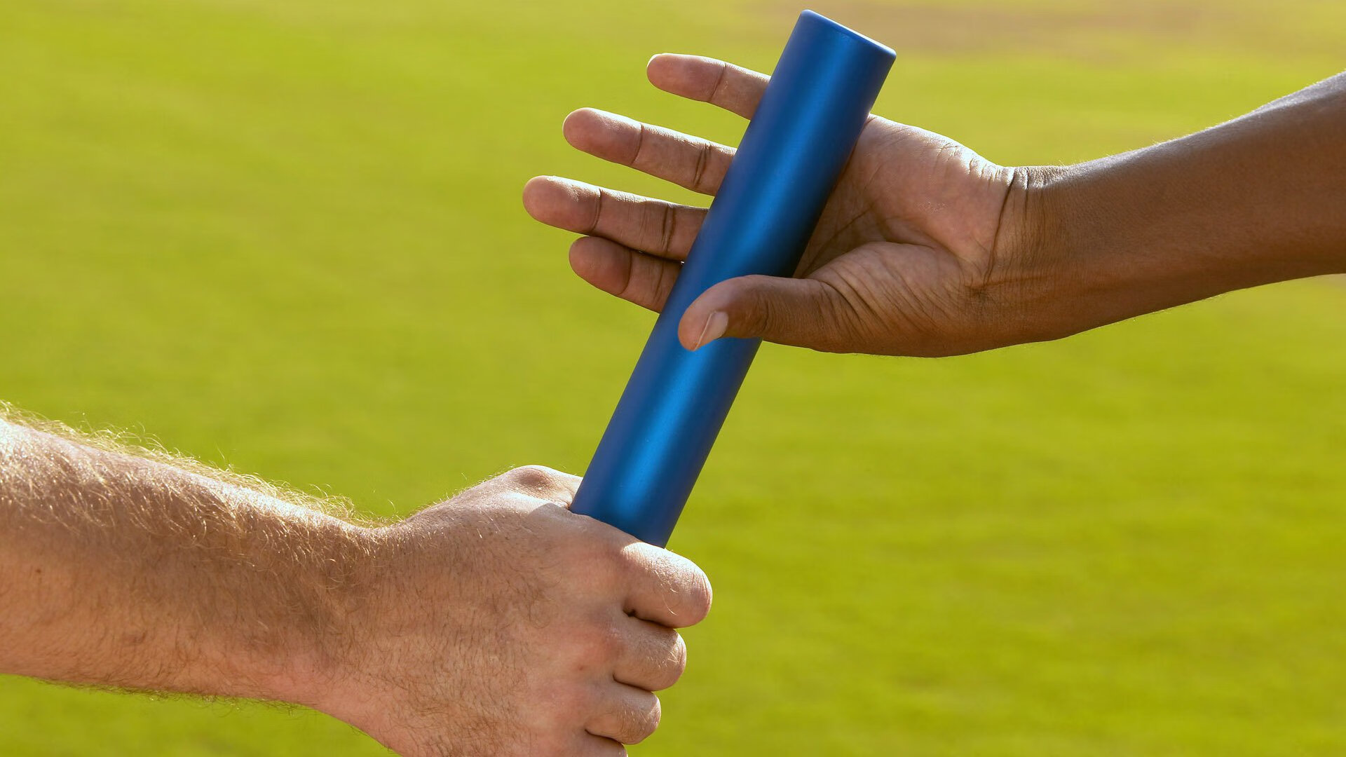 温网的草,与水泥地的轰鸣