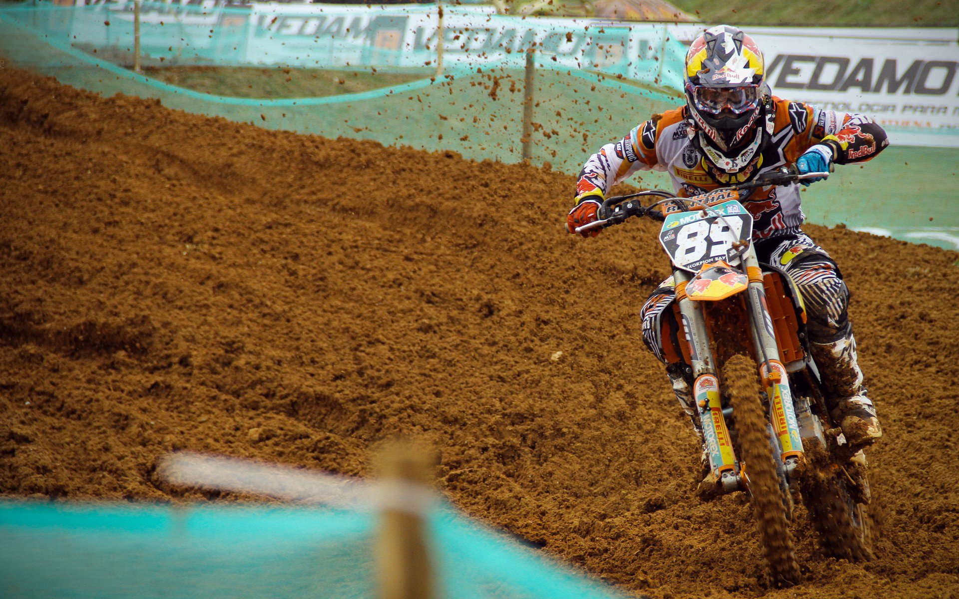 血色斜阳,伊布独舞之夜,瑞士军刀如何刺穿葡萄牙黄金幕布